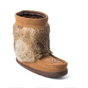 NEW Manitobah Mukluks Waterproof Winter Boots